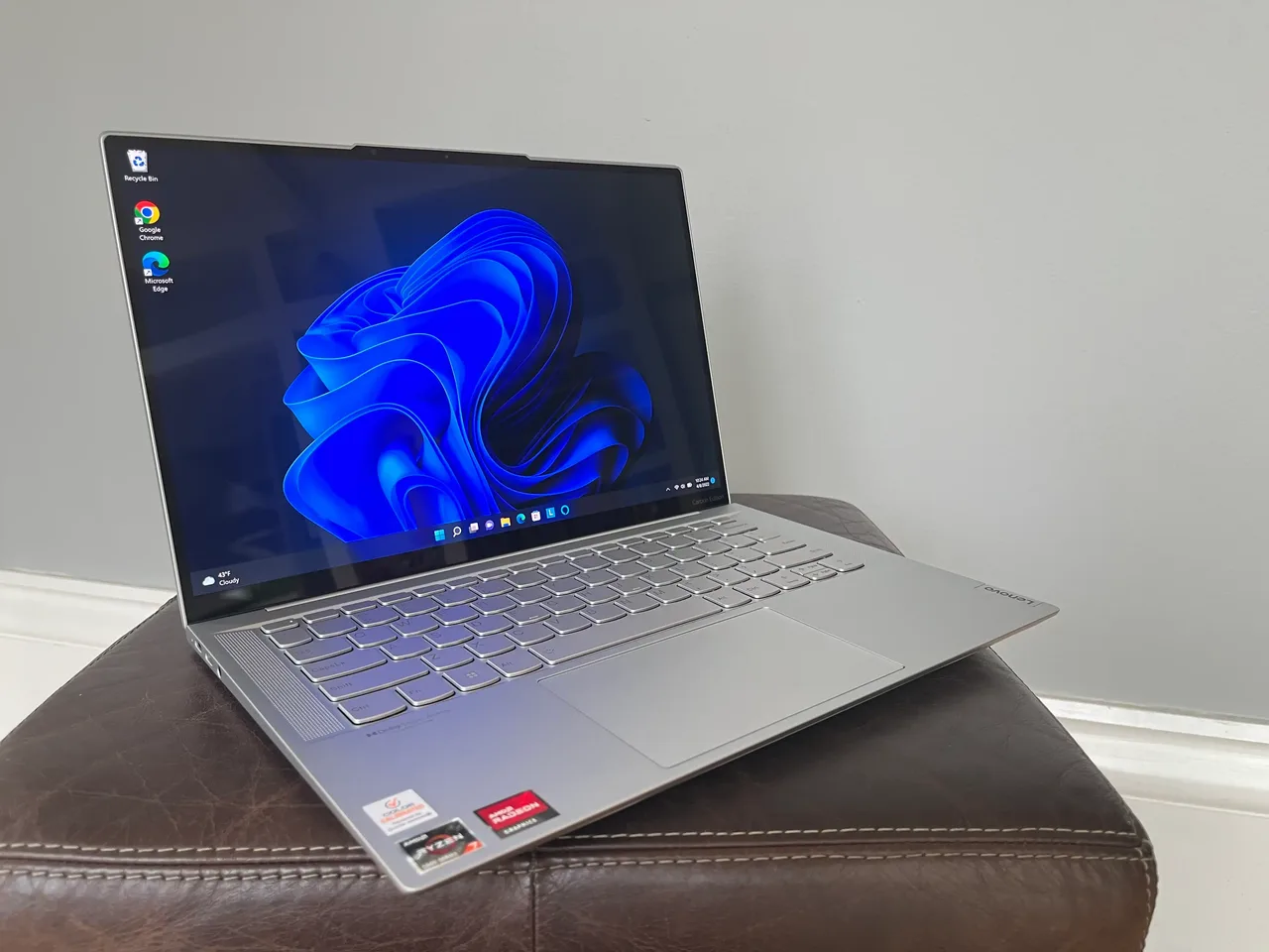 Lenovo IdeaPad Slim 3x Gen 10 (15 Snapdragon, 2025)